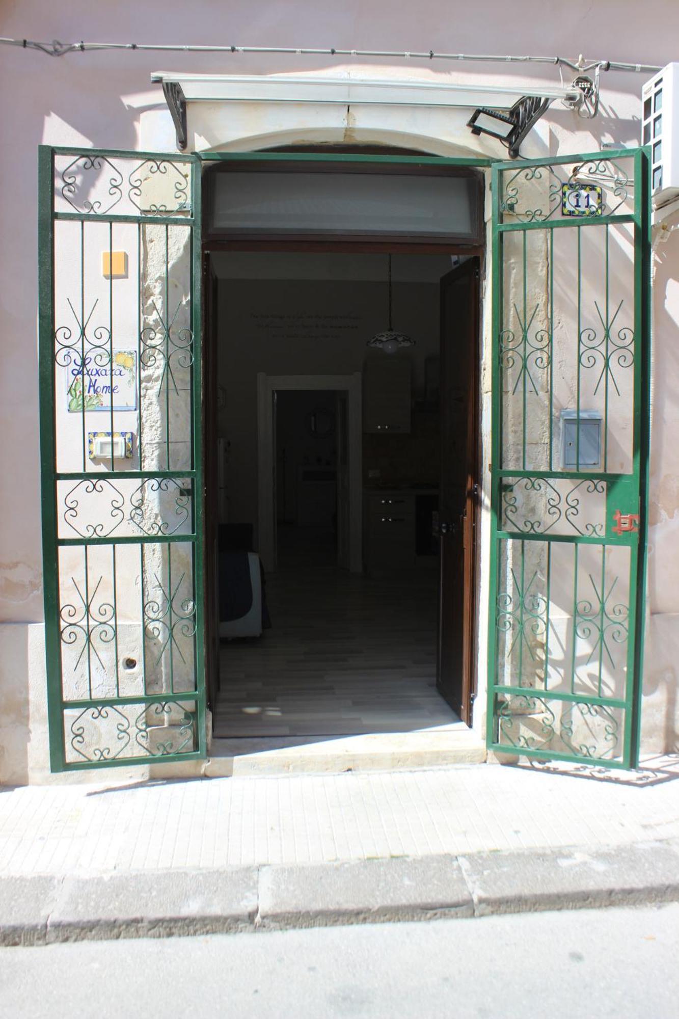 Luxara * Syracuse